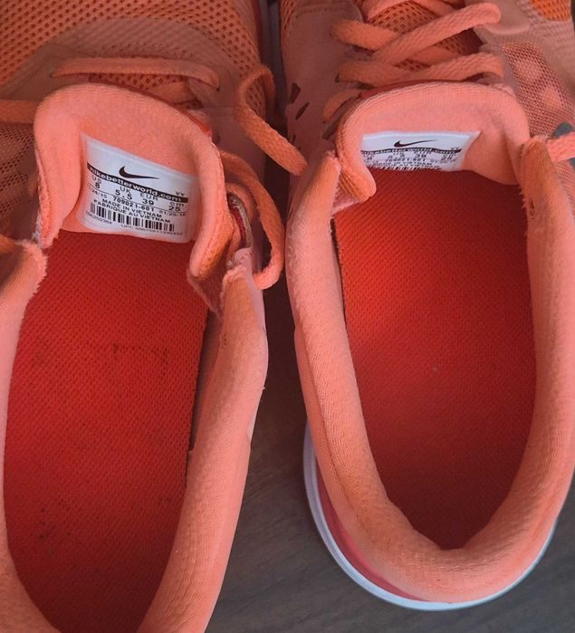 Buty Nike 39 rozmiar
