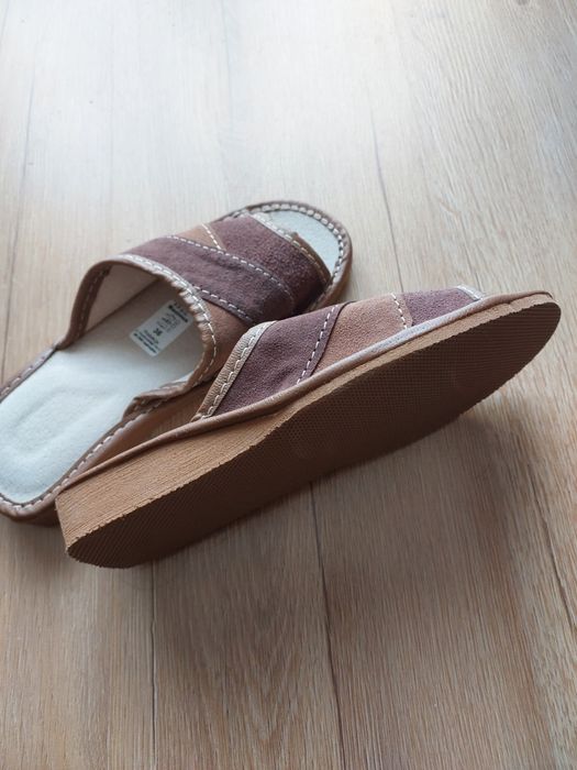 Nowe klapki góralskie 36