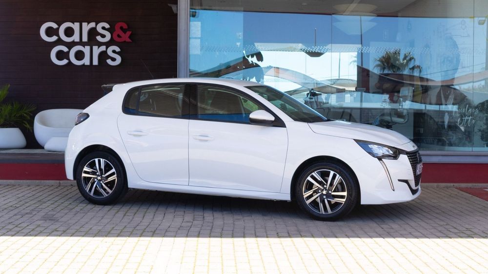 Peugeot 208 1.2 PureTech Allure EAT8