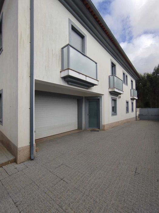 Portão de Garagem Seccionado Branco 3,56x2,20m c/ Motor