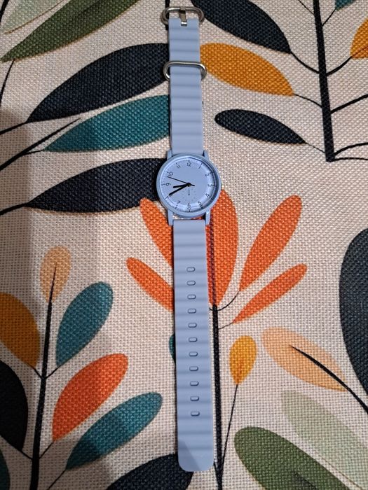 Sprzedam nowy zegarek .