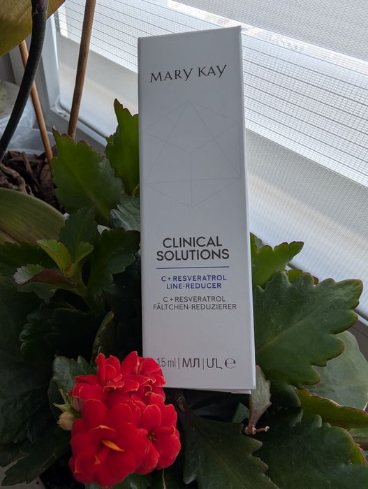 Mary Kay Clinical Solutions C+resveratrol line-reducer