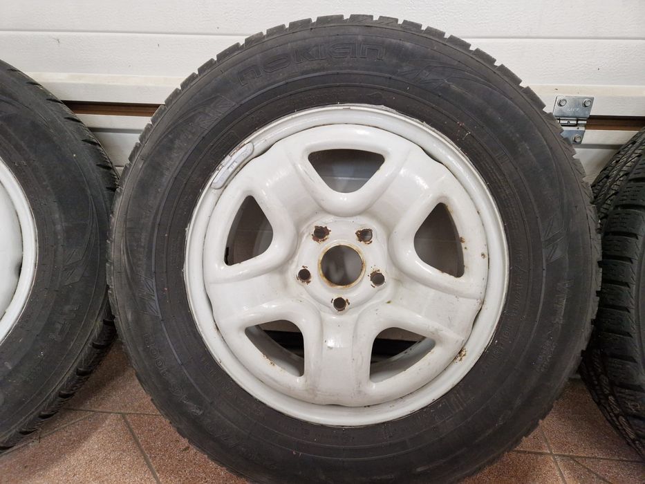 Opony Nokian z felgami