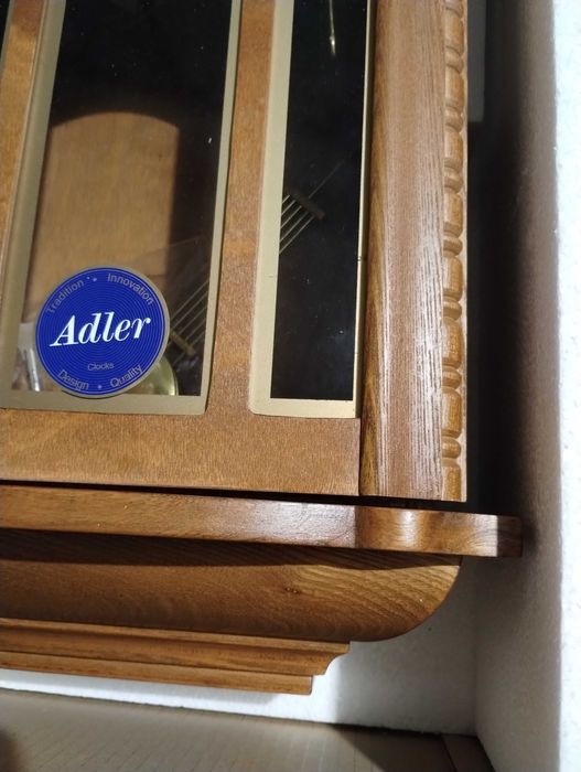 Zegar drewniany mechaniczny ścienny z wahadłem Adler model 11002
