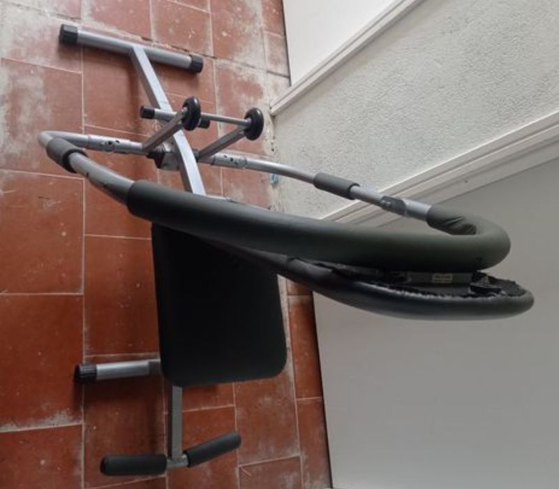 Máquina de abdominais como nova