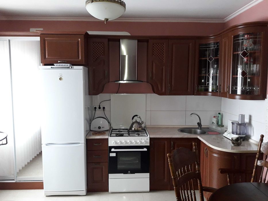 Продам будинок з ремонтом