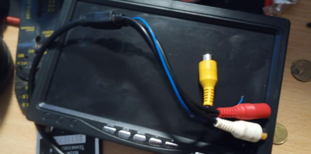 monitorek 7 calowy do domu lub samochodu