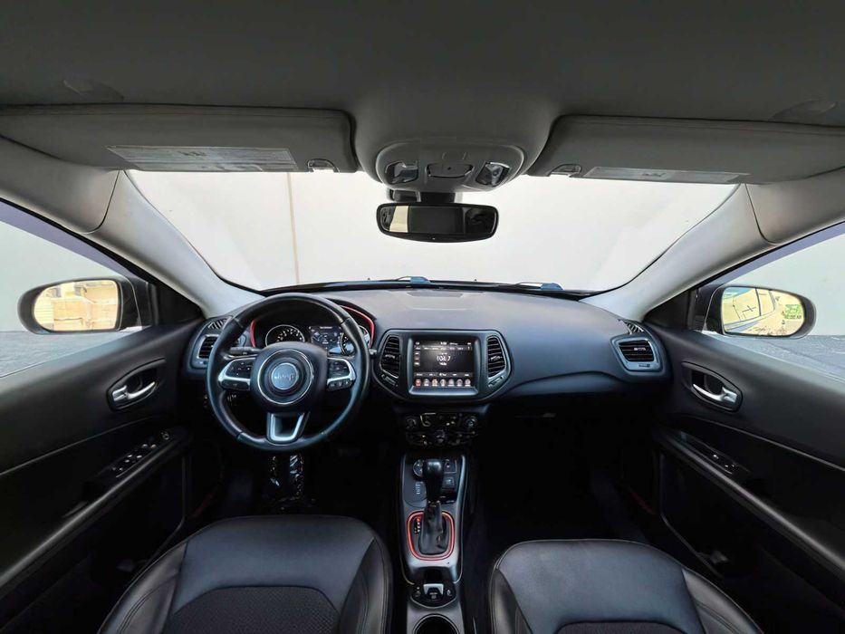 Jeep Compass Trailhawk      2021