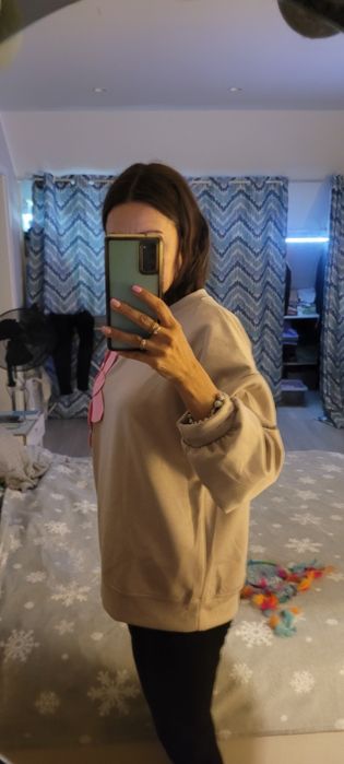 Bluza beżową z kwiatem 3d r.uniwersalny.