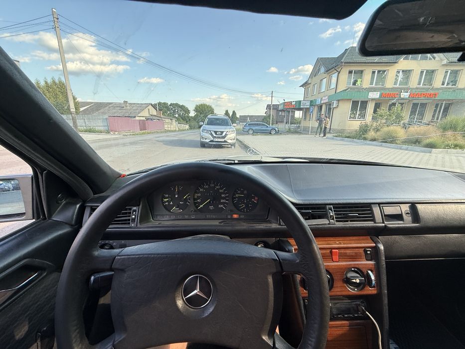 W124 2.3 бензин продам