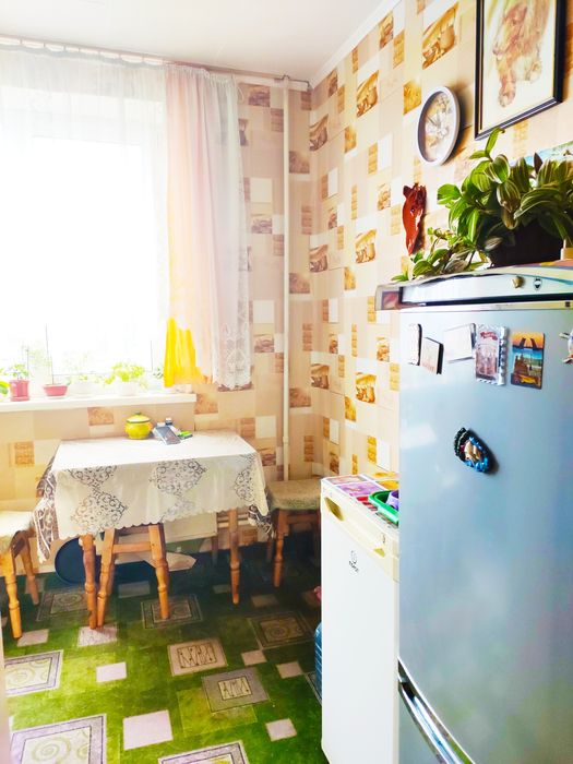 Продам 3-комнатную квартиру в центре