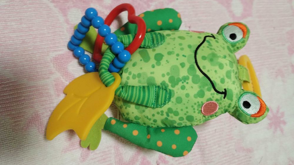 Ігрушки в кроватку,коляску
