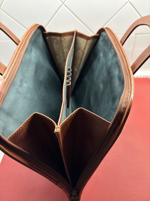 Pasta em pele Ted Benson