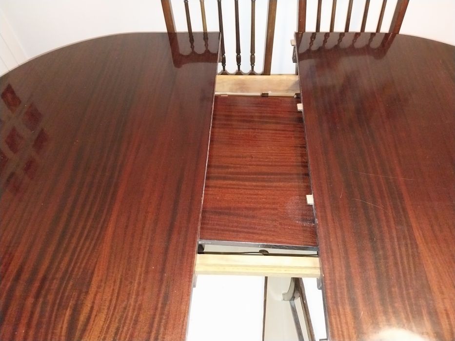 Mesa de Refeições Extensivel com 8 cadeiras