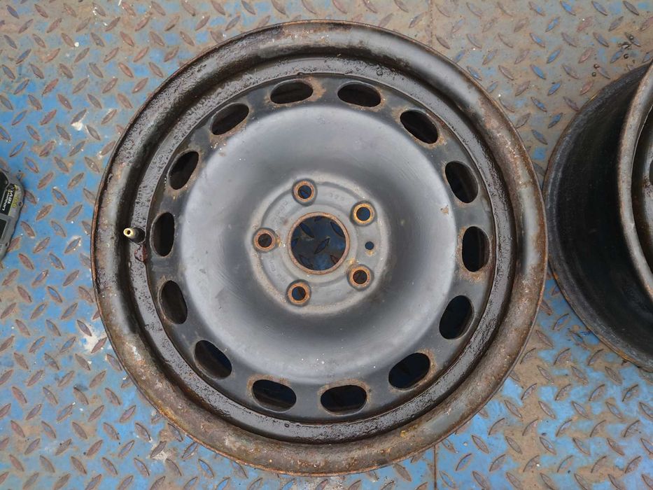 Felgi Stalowe 16 5x112 6.5Jx16H2 ET50 Volkswagen Audi Seat Skoda