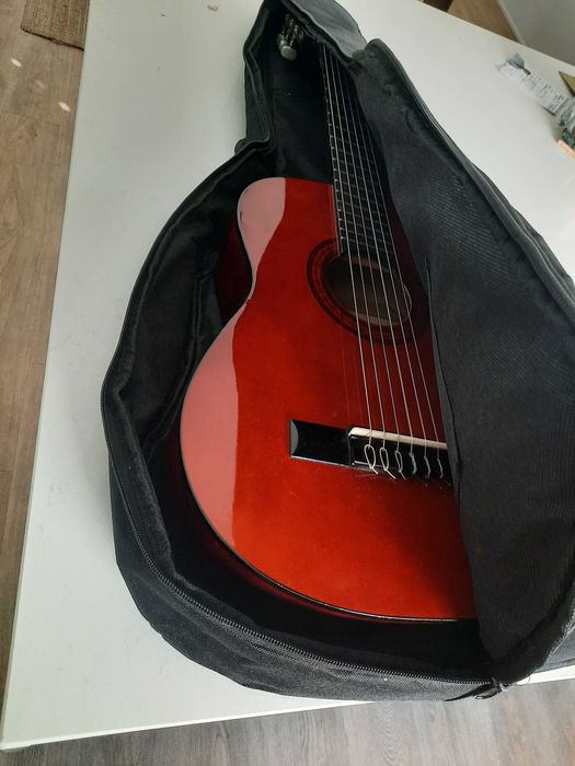 Guitarra tamanho 1/2 para crianca