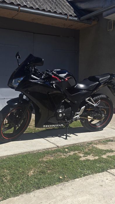 Honda CBR300R 2015