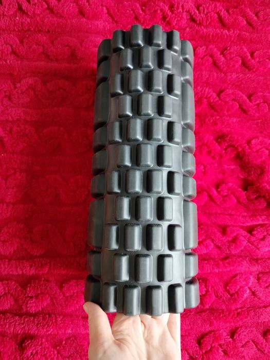 Продам масажний ролик для спини, шеї, ніг