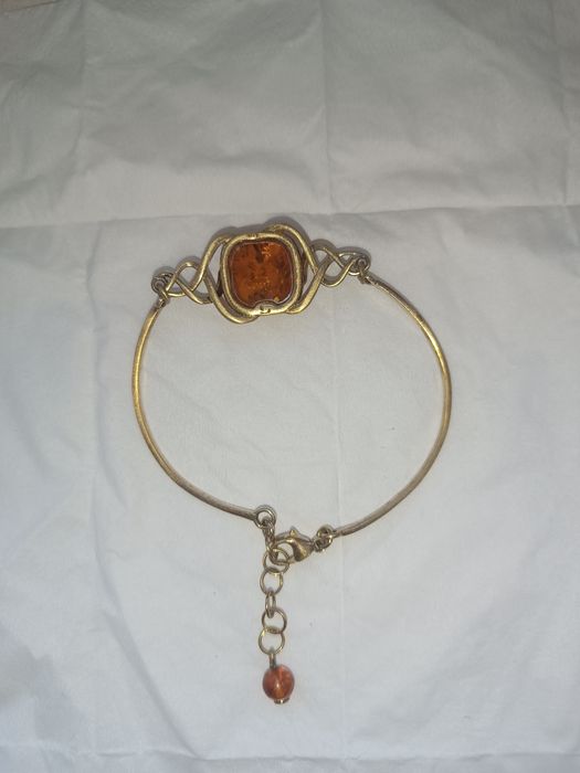 Браслет срібний в жовтій позолоті з бурштином