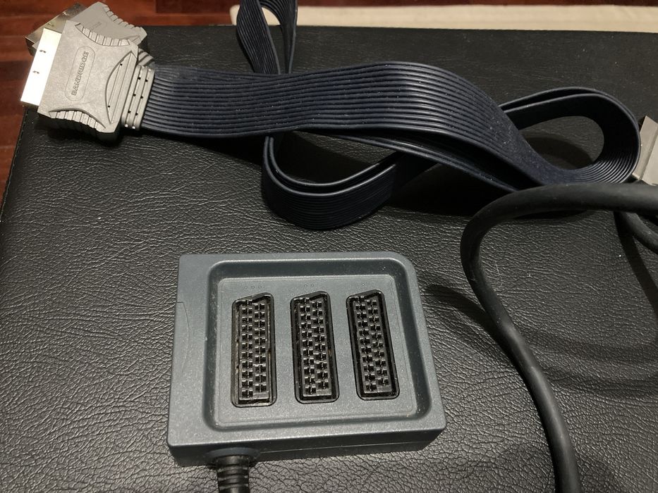 Tomada tripla + Scart Bandridge