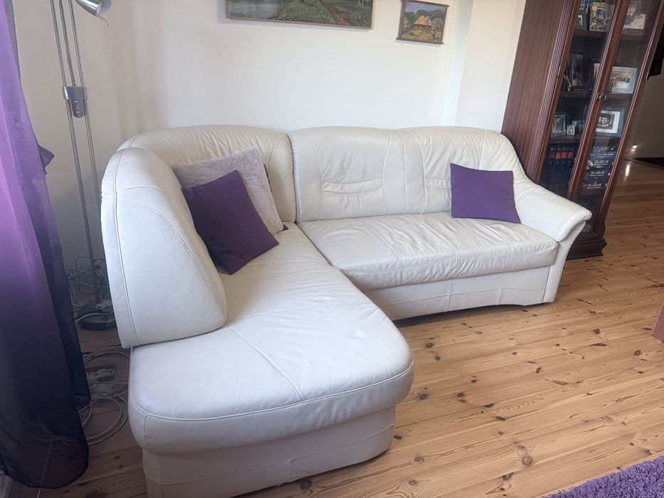 Beżowy skórzany narożnik Etap Sofa