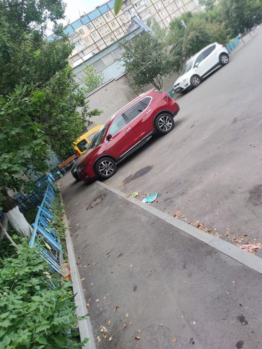 Продам Nissan Rogue SL  2017