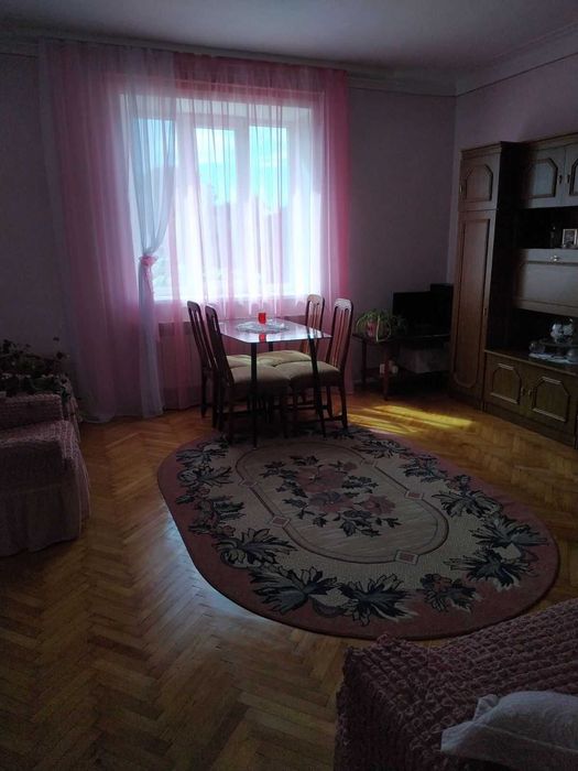 Житловий будинок та земельна ділянка 5,58 сот. м. Перемишляни