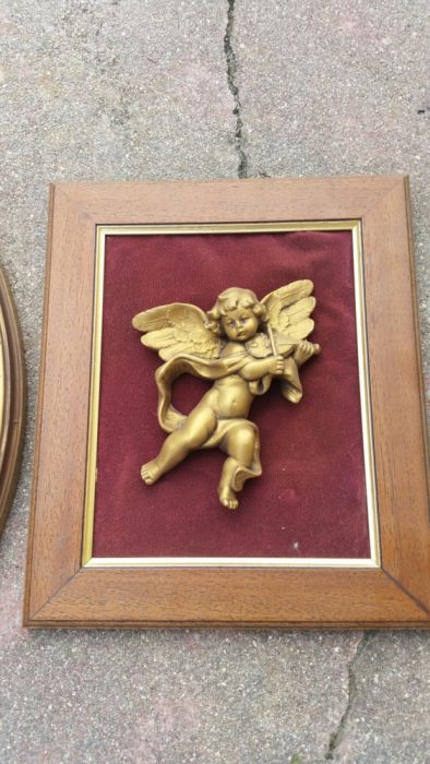 Vários quadros antigos