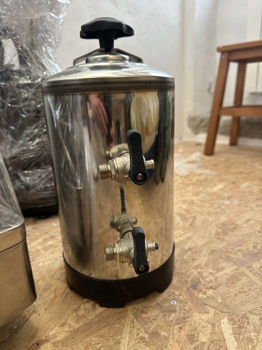 Maquina de cafe e de lavar ( restaurado )