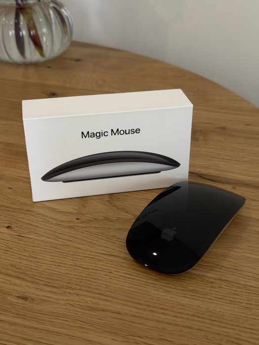 Apple Magic Mouse Black, модель MMMQ3ZM/A (A1657)