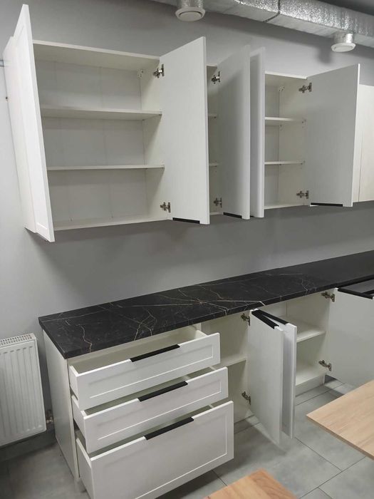 Кухня з фарбованого МДФ