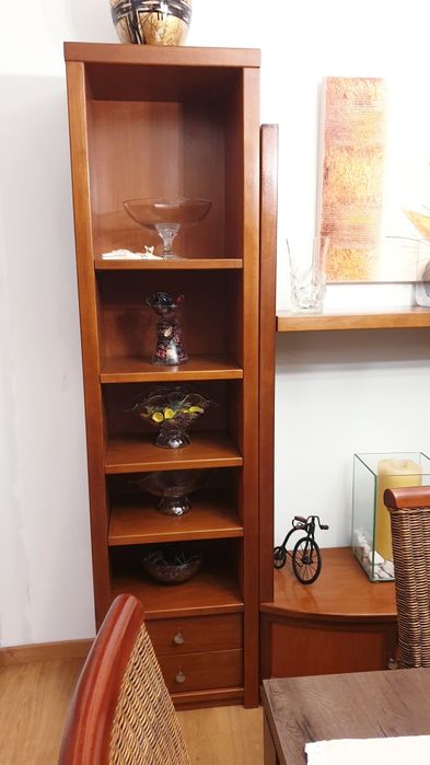 Estante sala cerejeira