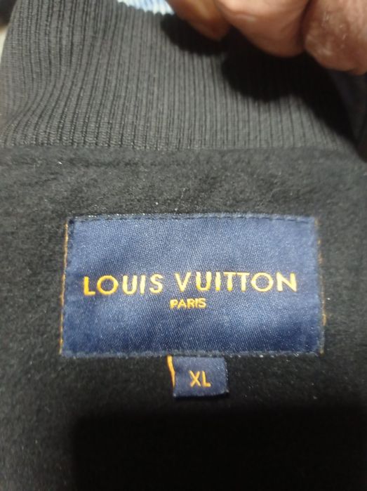 Виттон куртка оригинал