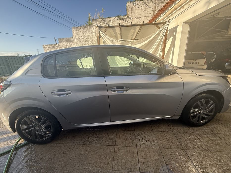 Peugeot 208 1.2 puretech — photo 4