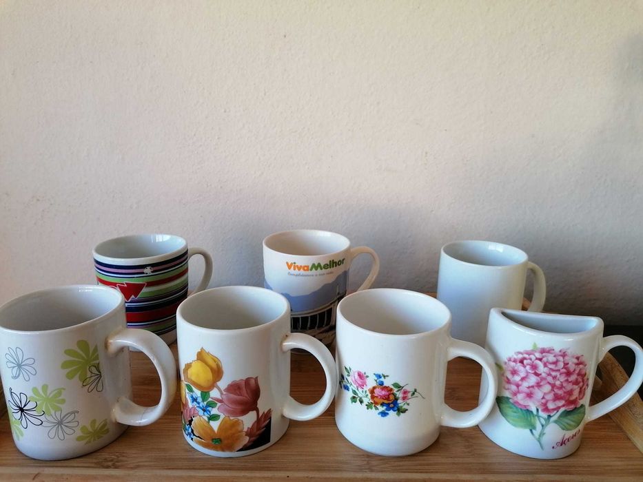 Variedade de canecas