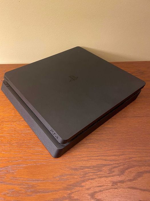 konsola PS4 Slim 500GB