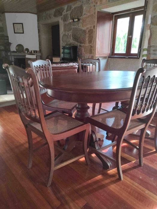 Mesa de jantar extensível