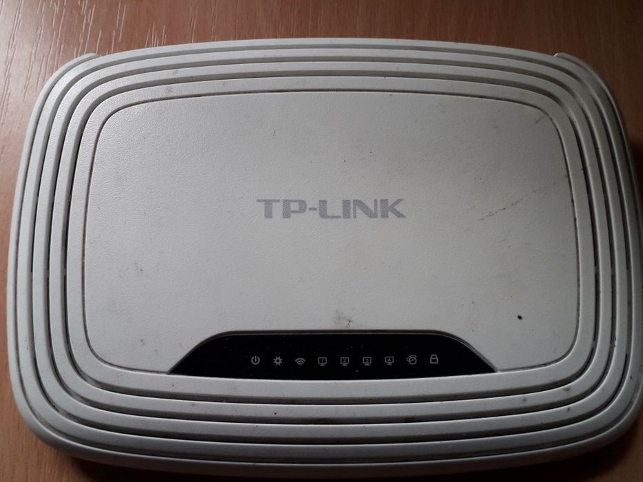 Роутер TP-Link TL-WR741ND  (Asus).