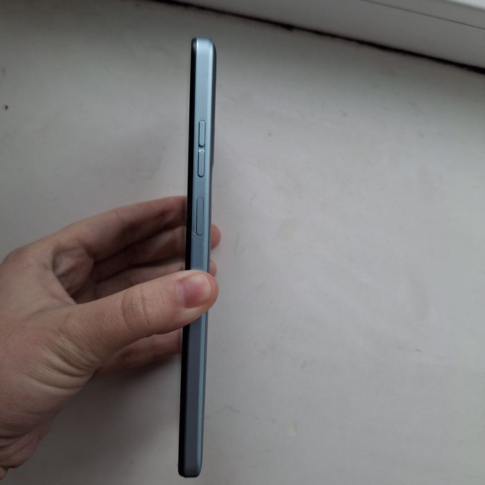 Продам  телефон moto g24 power. 8/256