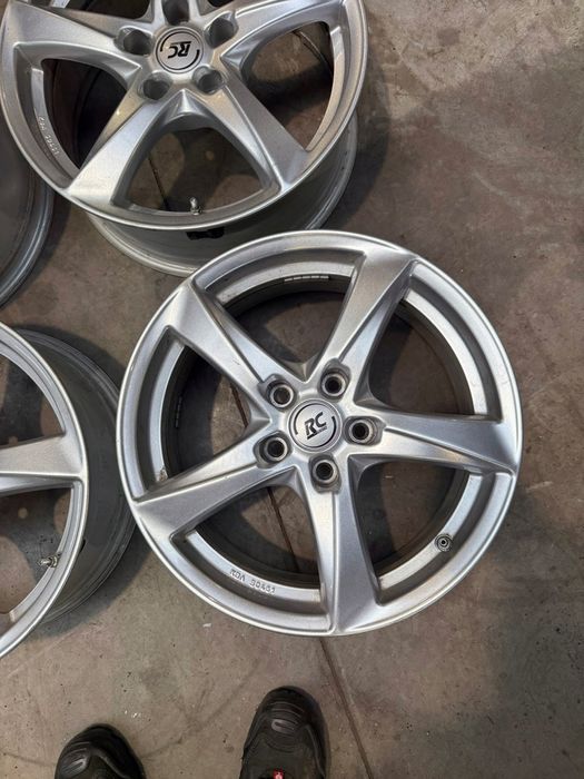 Felgi aluminiowe Brock 5x114,3 et 36 7x17j