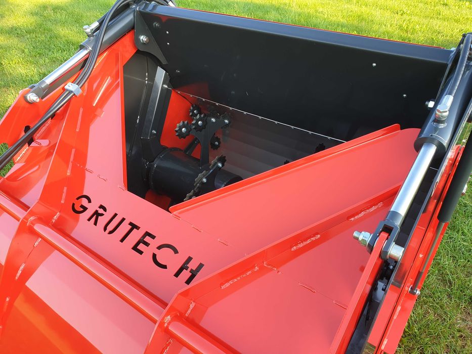 Łyżka z frezem do zadawania paszy/ Grutech