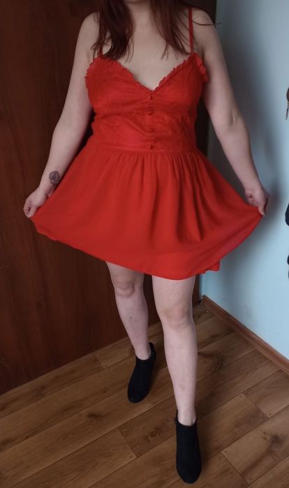 Sprzedam Sukienkę 18 zl