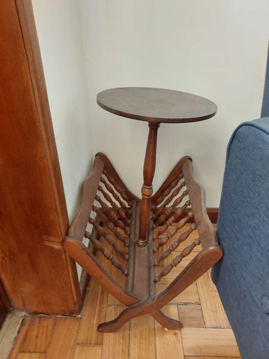 Porta revistas mesa apoio retro nogueira