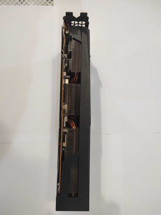 Продам відеокарту GIGABYTE Radeon RX 6700 XT GAMING OC 12G (GV-R67XTGAMING OC-12GD)