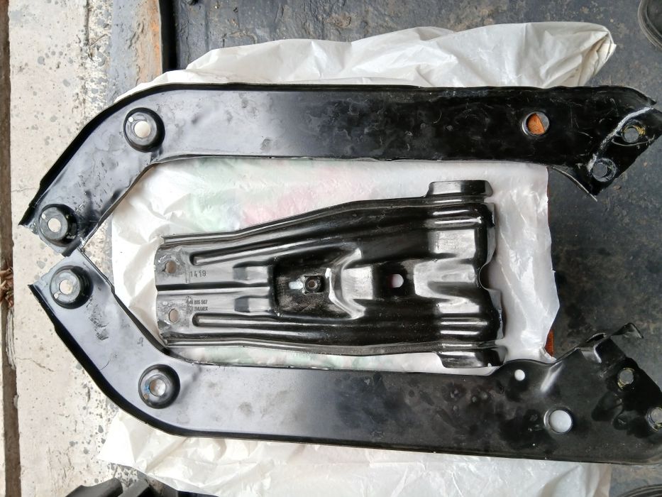 Продам кронштейны фар и передней панели Тигуан ll цена за все