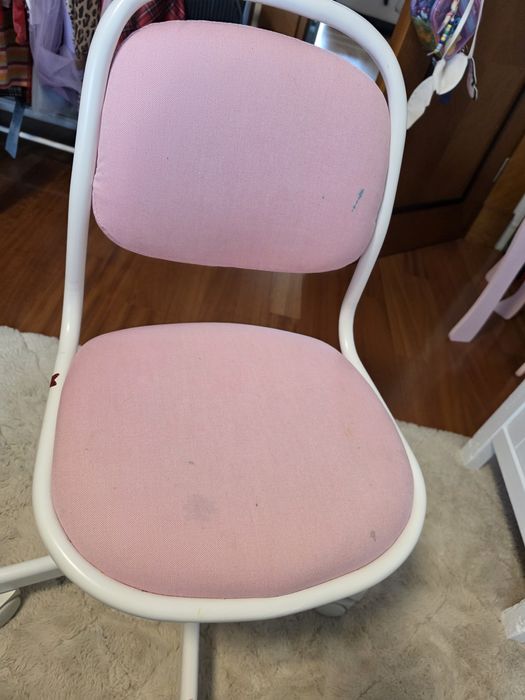 Biurko Ikea Hemnes z krzesłem  Orfjall