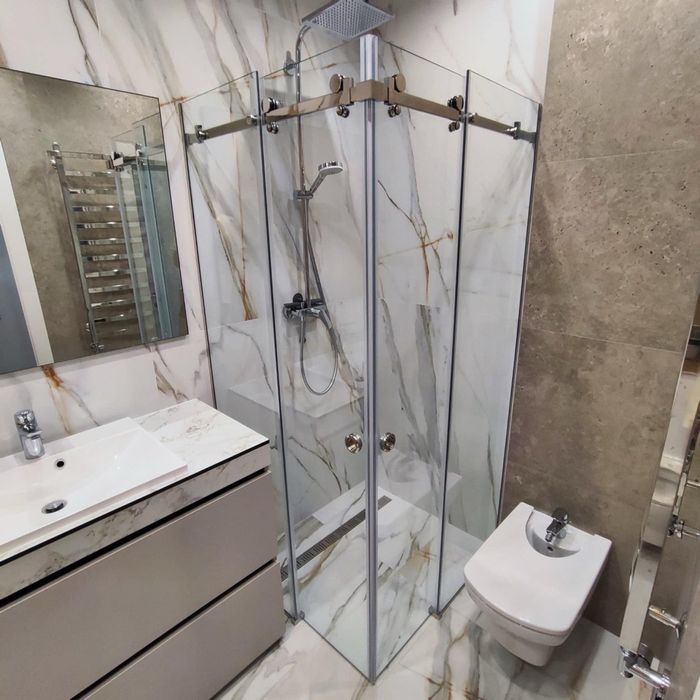 Душова кабіна,  перегородка