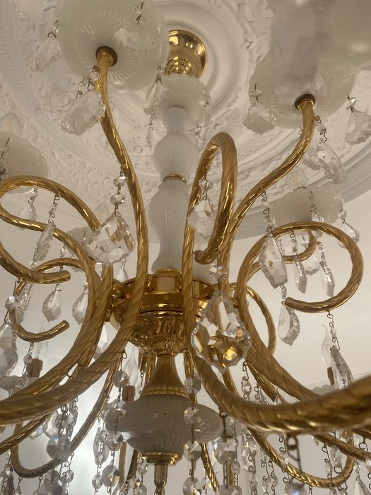 Candeeiro em cristal com banho de ouro altamente exclusivo com 5 apliq
