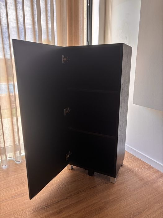 Conjunto de móvel de Tv + armário + mesa de centro