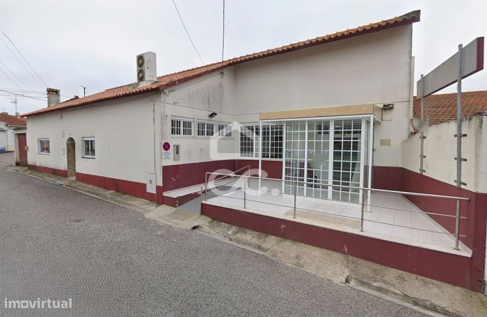 Restaurante em Funcionamento – Martingança